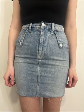 GAP Light Blue Denim Mini Skirt with Front Flap Pockets